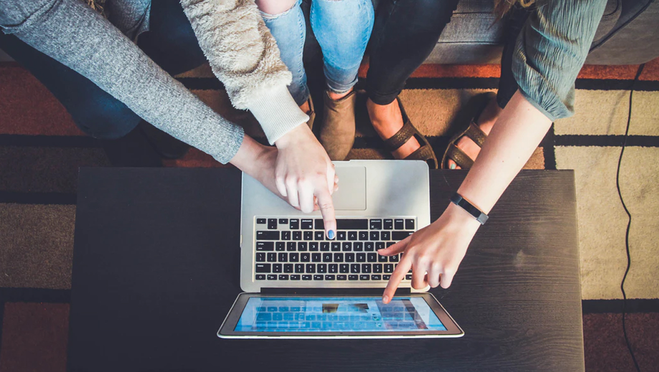 About Digital Gurus